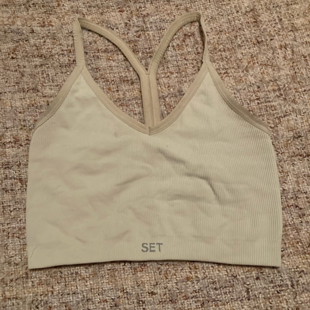 Set Active Ribbed Racerback Bra in Light Beige- size xs